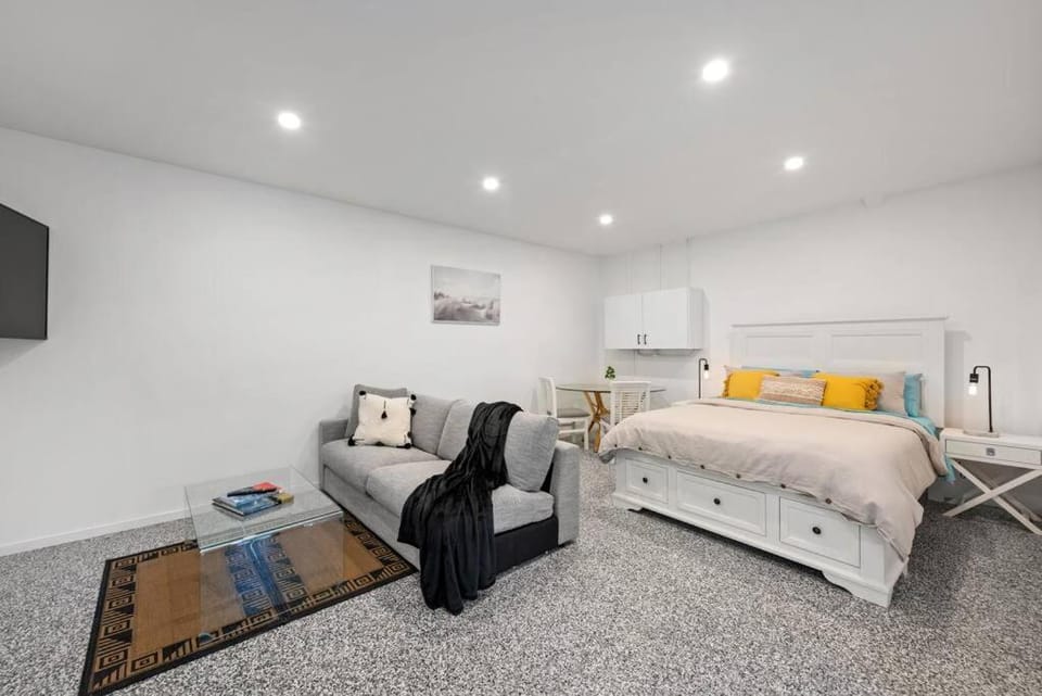 Scarborough Beach Break Holidays - Unit 4 Apartment in Brisbane