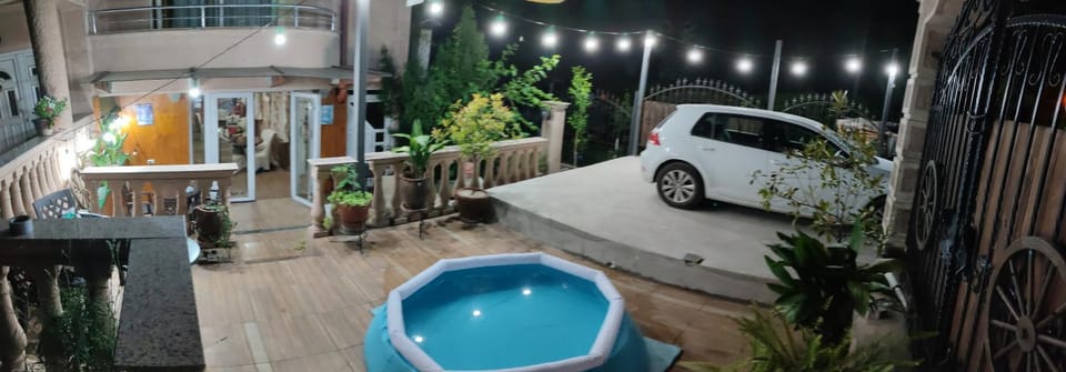 Night, Garden, Garden view, Parking