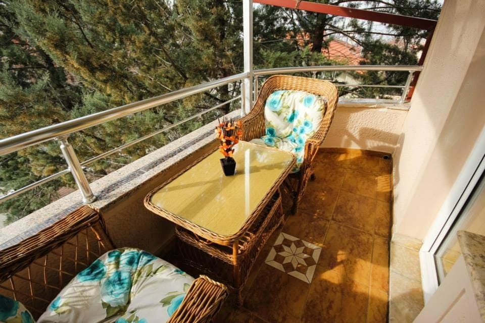 View (from property/room), Balcony/Terrace, Seating area