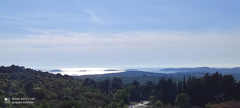 Nearby landmark, Natural landscape, View (from property/room), Balcony/Terrace, Sea view