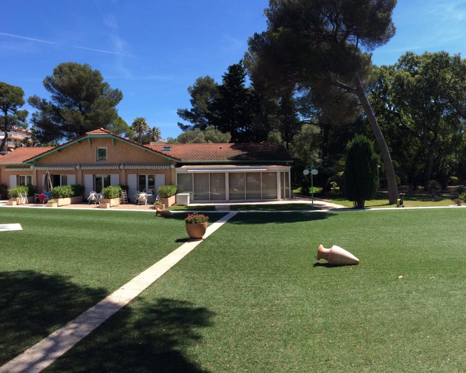 Property building, Garden view