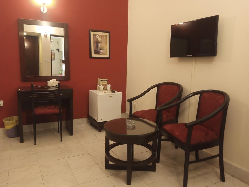 TV and multimedia, Seating area