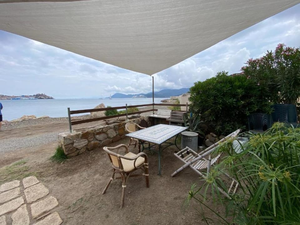 Patio, Balcony/Terrace