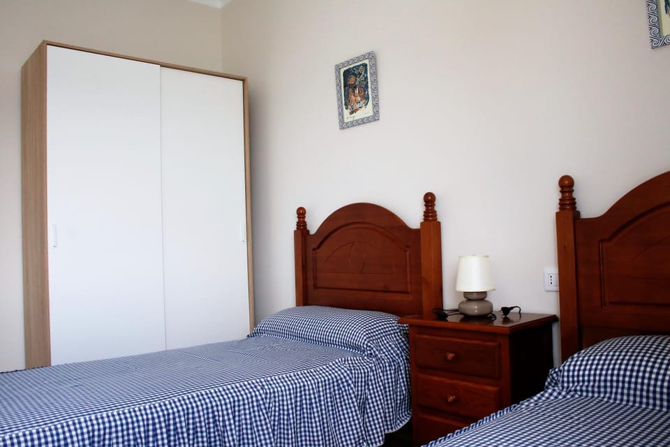 Casa sobre o mar A Ceboleira Apartment in O Morrazo