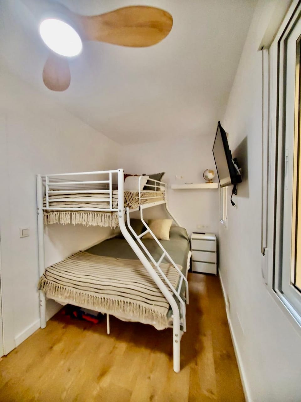 Photo of the whole room, Bedroom, bunk bed