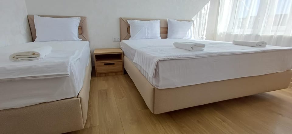 Bed, Photo of the whole room, Bedroom, towels