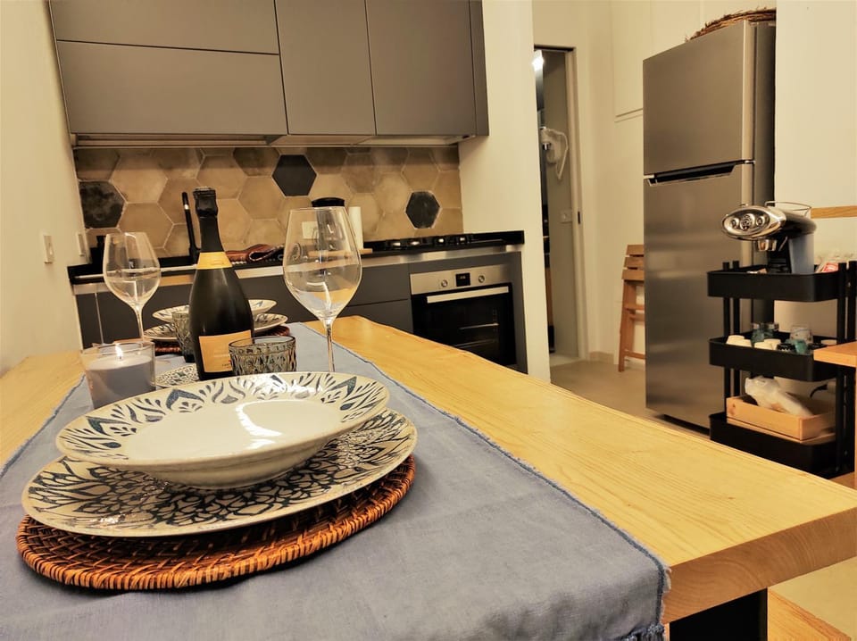 Seating area, Dining area, pet friendly