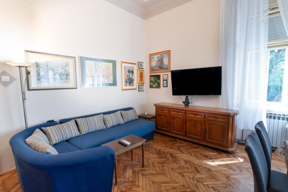 My Vintage Home By the Beach Apartment in Zadar