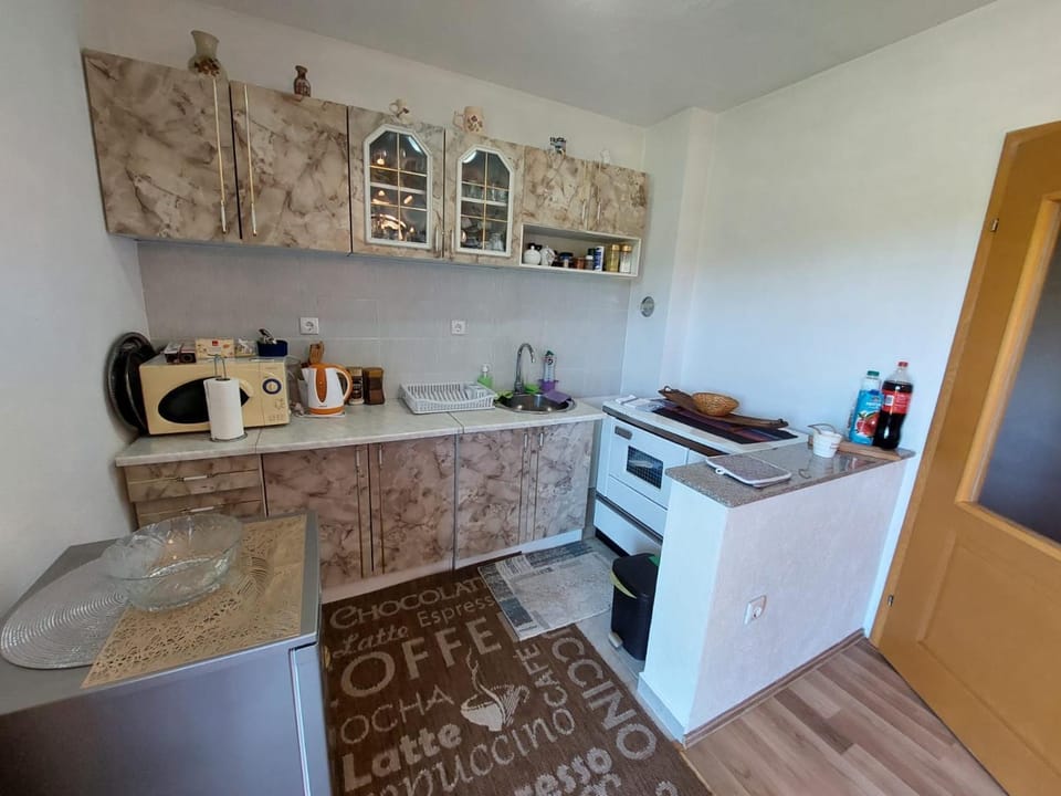 Coffee/tea facilities, Kitchen or kitchenette, minibar, pet friendly, stove