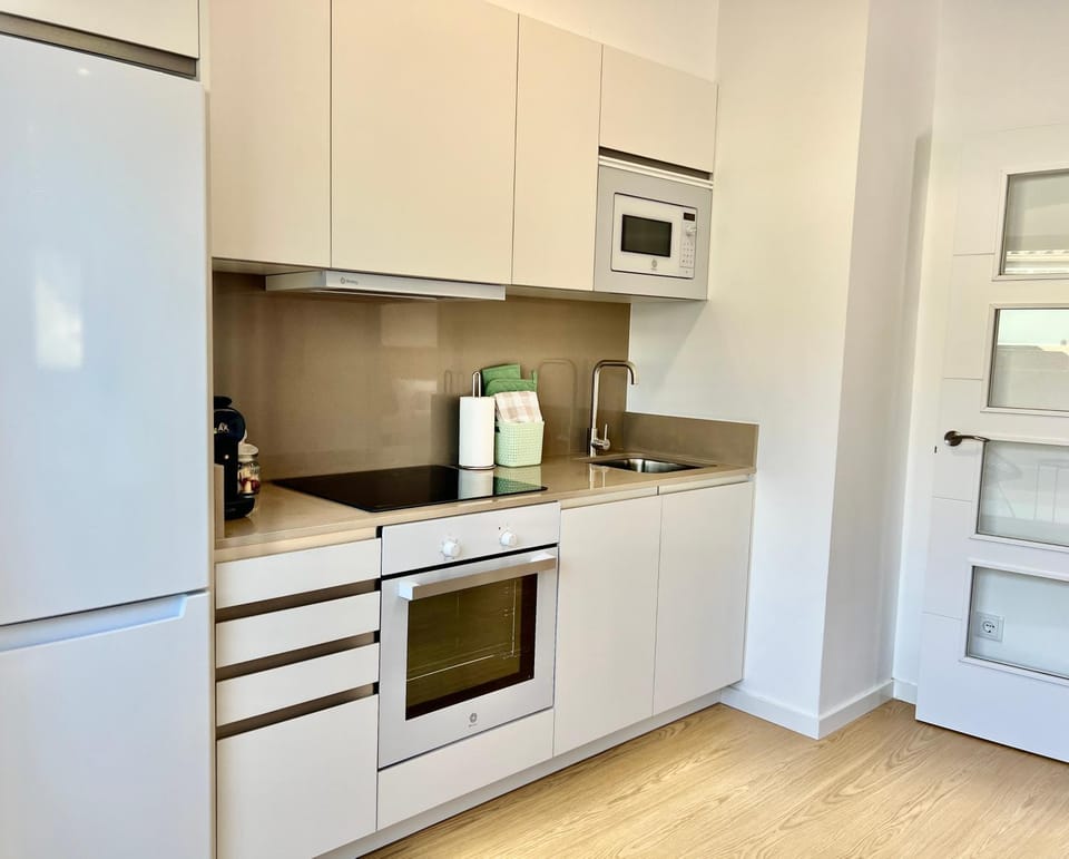 Kitchen or kitchenette, dishwasher, minibar, pet friendly, stove, toaster