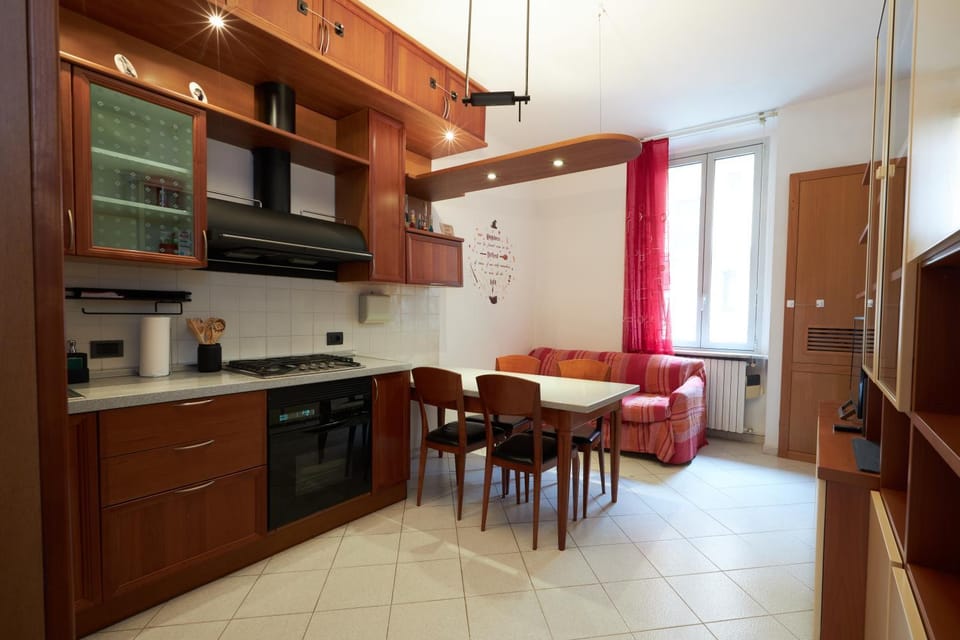 Kitchen or kitchenette, Living room, Seating area, Dining area, dishwasher, stove