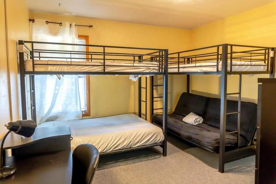 Main St 2BR Next to Ski Access House in Breckenridge