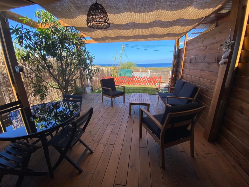 Patio, View (from property/room), Balcony/Terrace, Dining area, Sea view