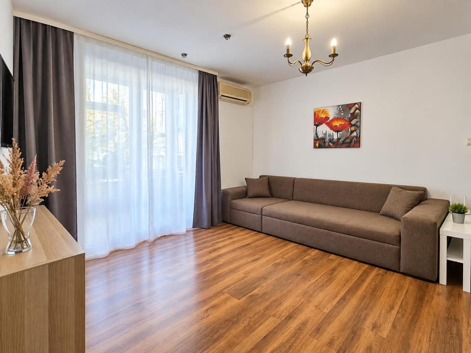 ColorApartments Bratianu44 Boulevard Apartment in Bucharest