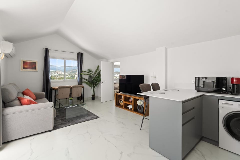 PH in Golden Banús Sea and Mountain views RDR301 Apartment in Marbella