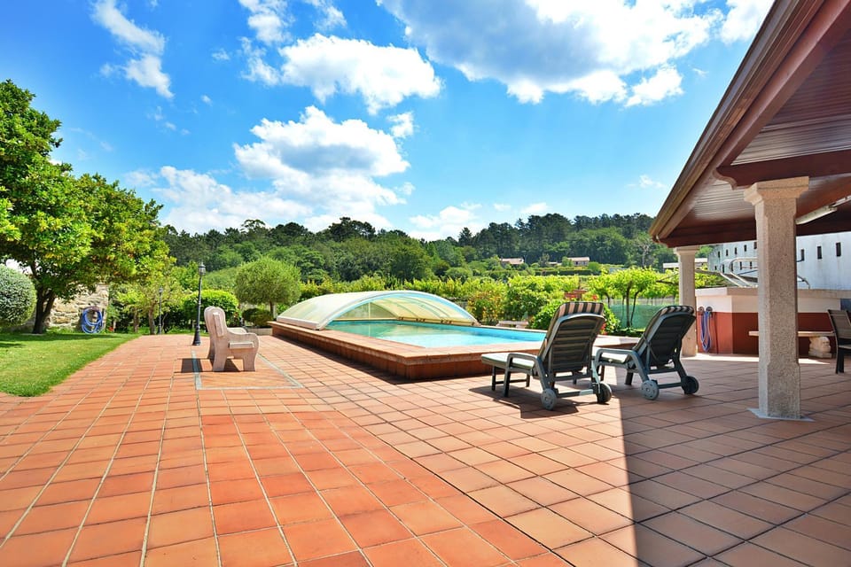 Natural landscape, Garden, Garden view, Pool view, Swimming pool, Swimming pool