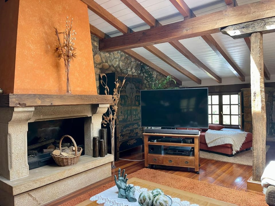 El palacio de Liaño pool chillout bbq Villa in Cantabria