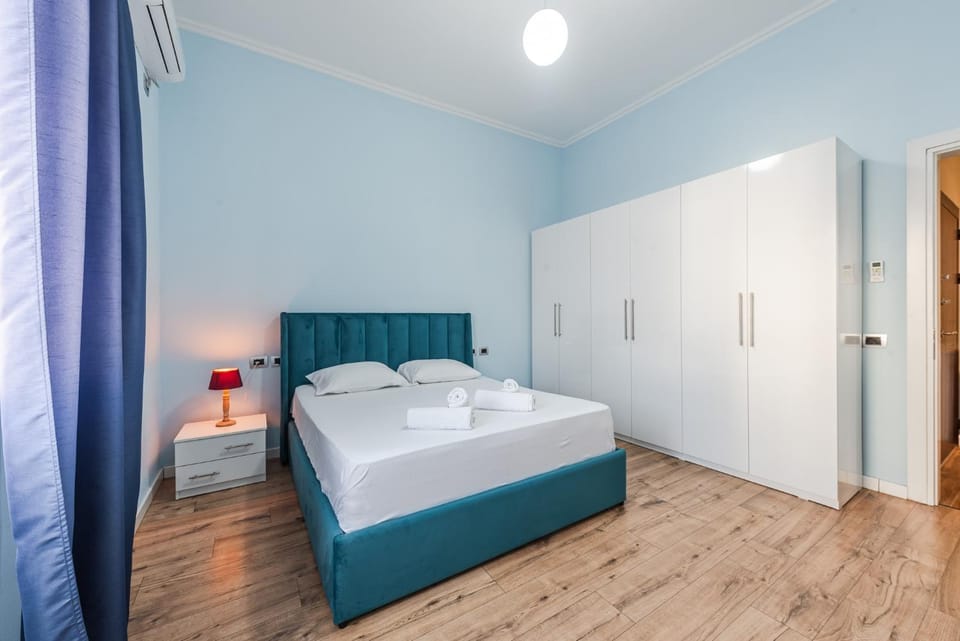 Bed, Photo of the whole room, Bedroom, towels, wardrobe