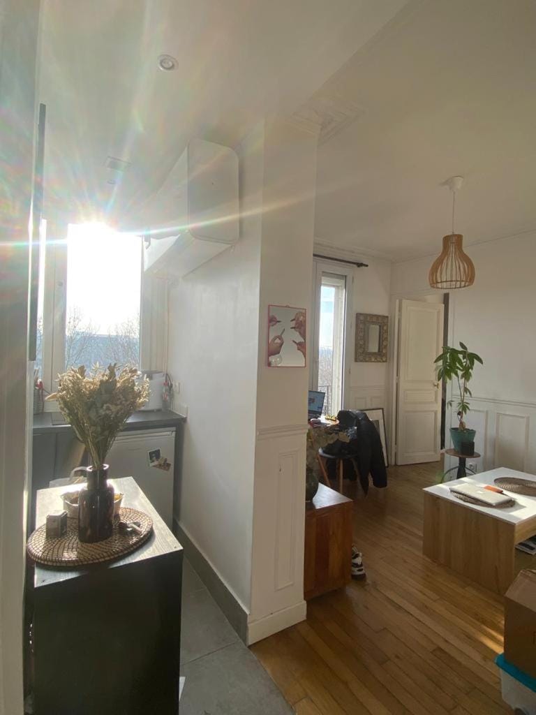 Appartement ensoleillé, central et tout équipé avec vue Tour Eiffel et Panthéon Apartment in Paris