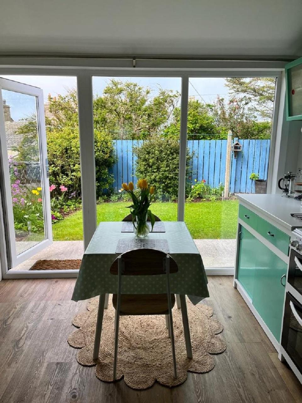 Day, Garden, View (from property/room), Kitchen or kitchenette, Dining area, Garden view, kitchen