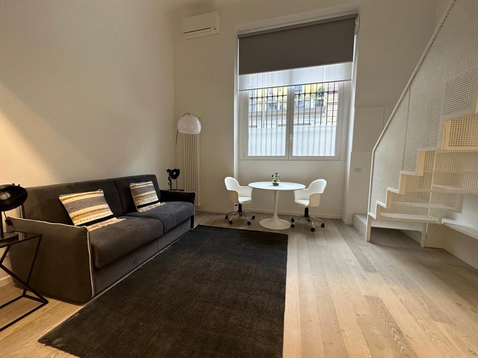 White Suite in Milan Apartment in Milan