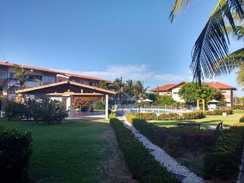 Property building, Day, Natural landscape, Garden, Garden, Garden view