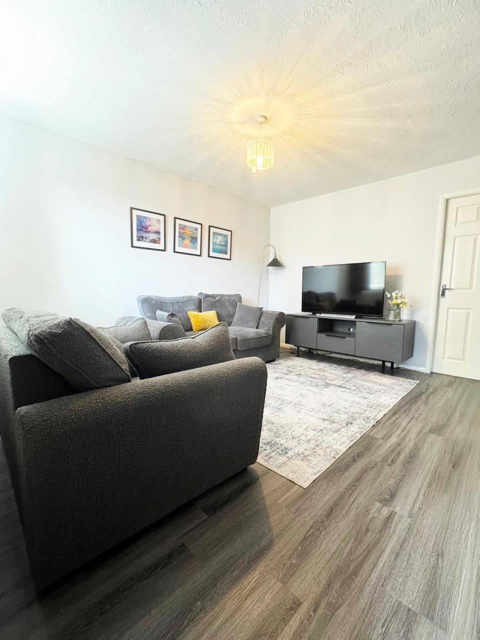 Communal lounge/ TV room, TV and multimedia, Living room