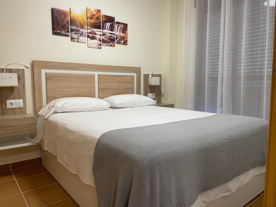 Bed, Photo of the whole room