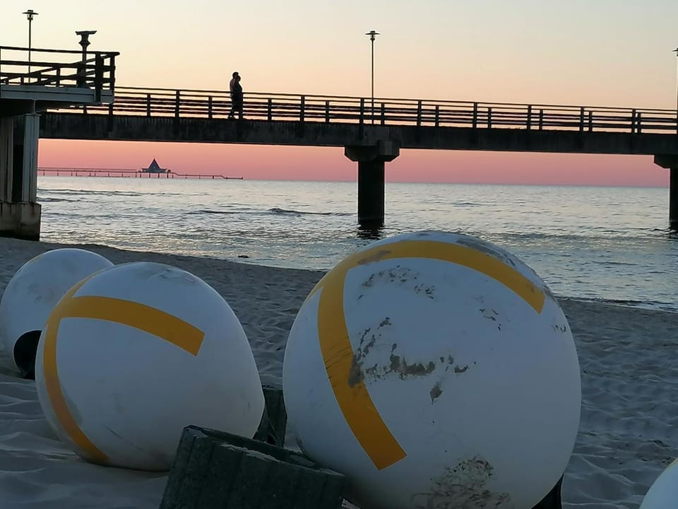 Nearby landmark, Natural landscape, Beach, Sunrise