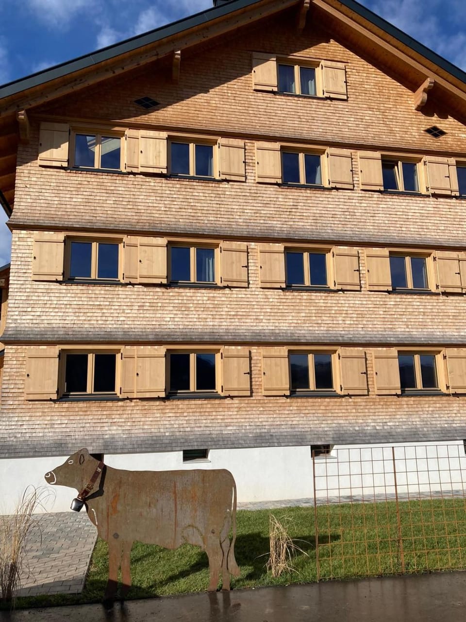 Property building, Day