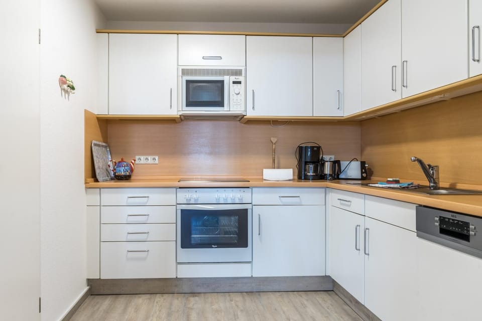 Coffee/tea facilities, Kitchen or kitchenette, dishwasher, minibar, pet friendly, stove, toaster