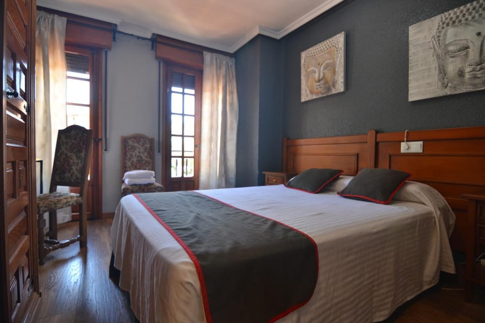Day, Balcony/Terrace, Other, Photo of the whole room, Decorative detail