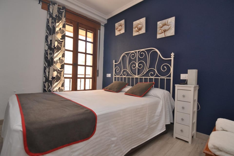 Day, Other, Other, Other, Photo of the whole room, Decorative detail, Decorative detail, On site
