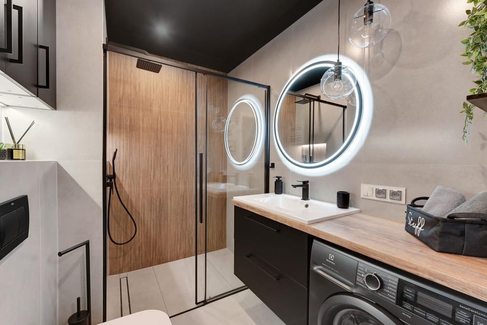Shower, Bathroom, washing machine