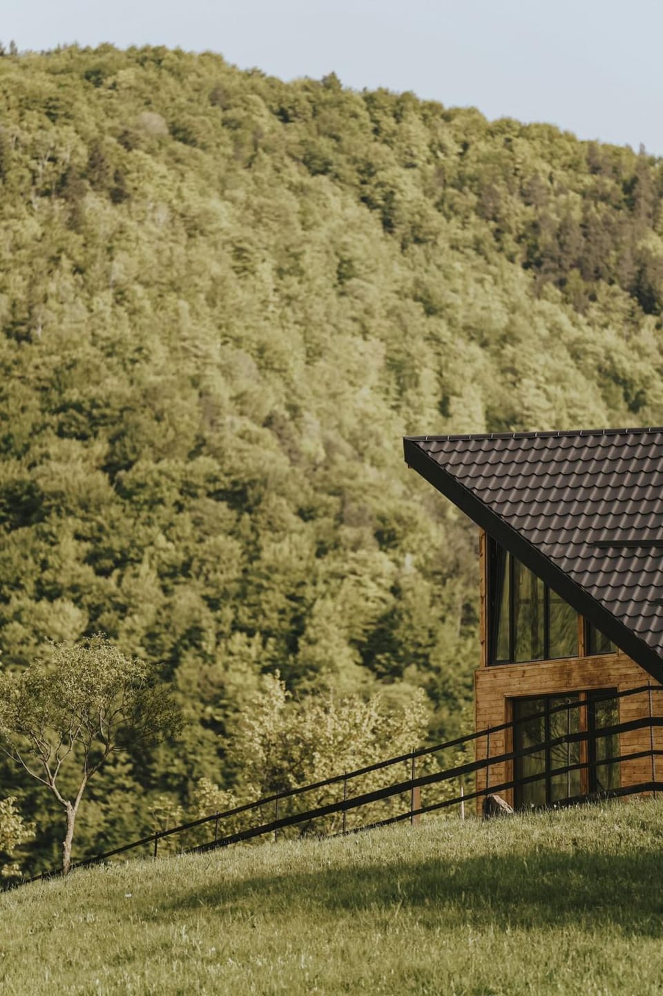 Property building, Day, Natural landscape, Mountain view