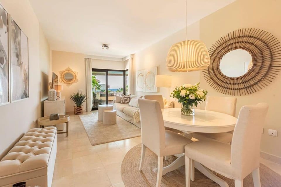 Resort Marbella Pools Family Golf Wifi Children Apartment in Costa del Sol