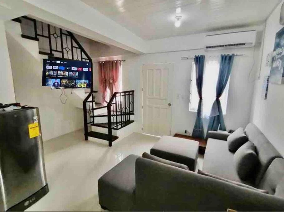 Full Aircon Camella House w/ wifi Netflix hotwater House in Caraga