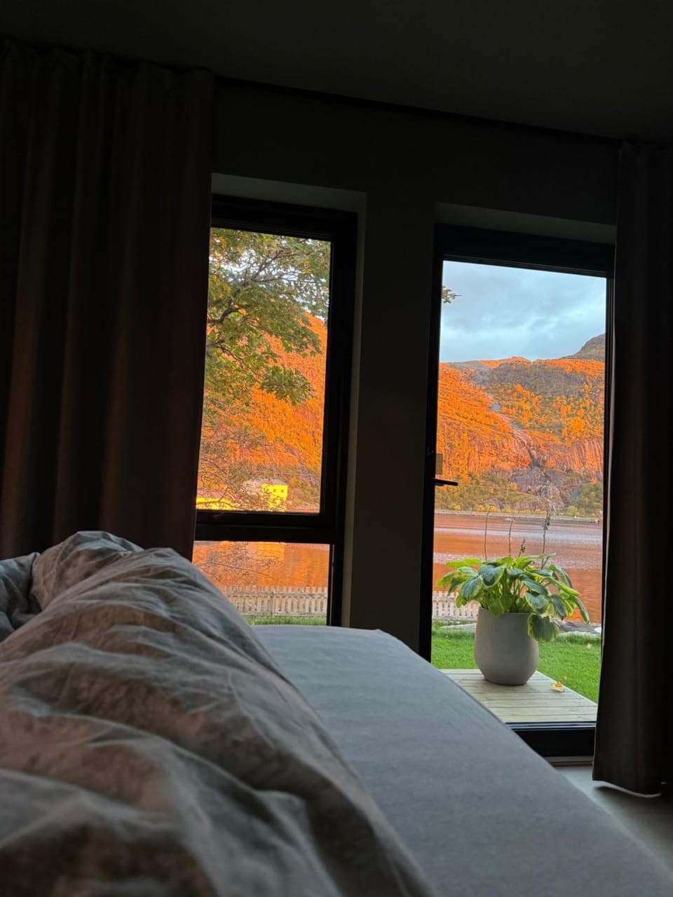 Bed, Natural landscape, Bedroom