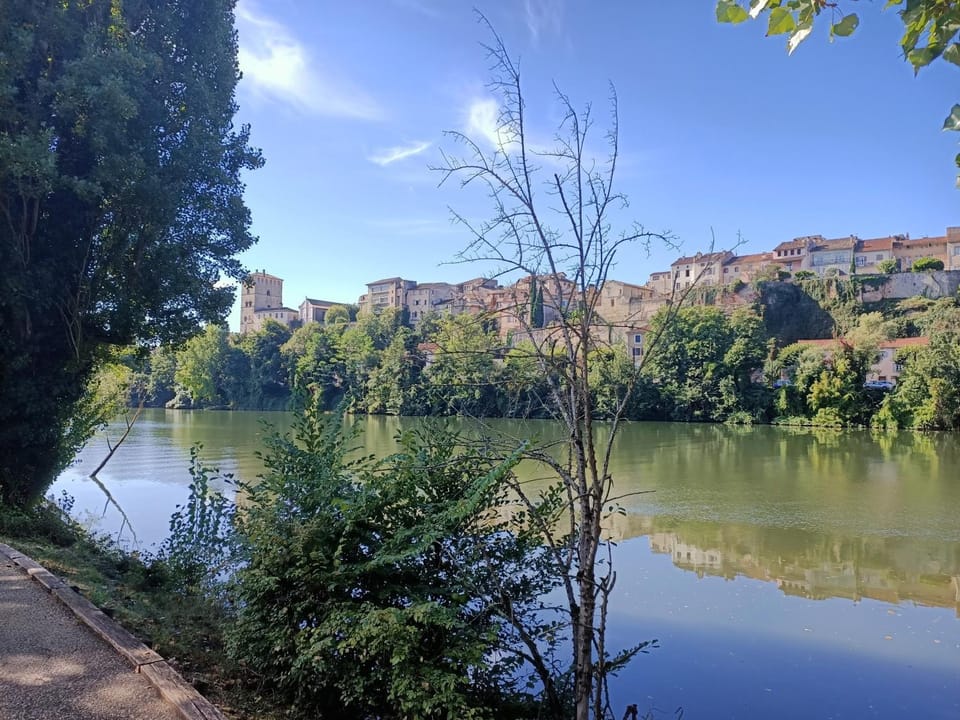 Nearby landmark