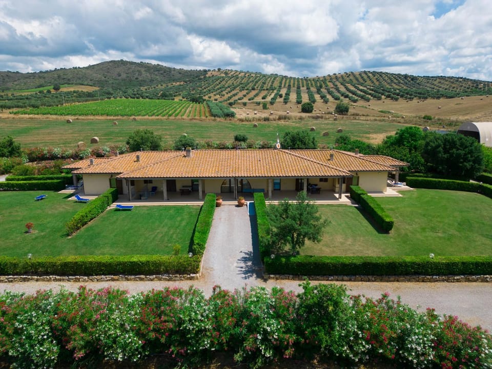 Property building, Natural landscape, Bird's eye view, Garden view