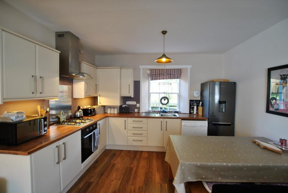 Kitchen or kitchenette, Other
