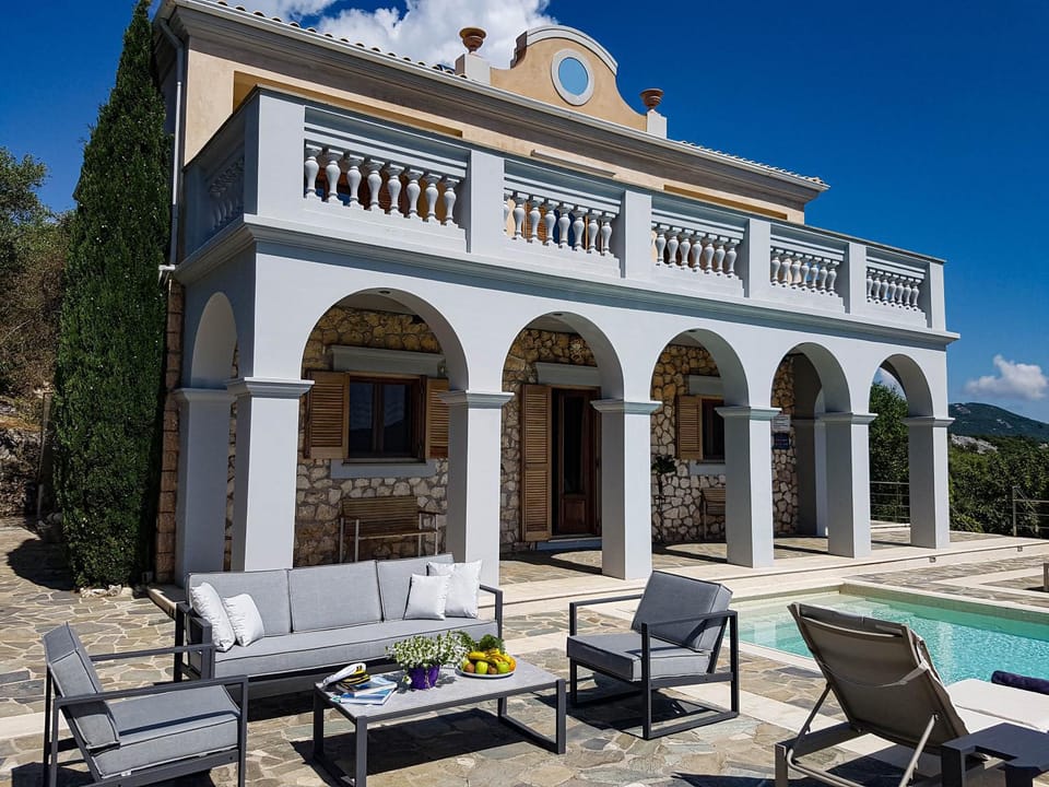 Property building, Patio, Day, View (from property/room), Balcony/Terrace, Balcony/Terrace, Seating area, Pool view, Swimming pool, sunbed
