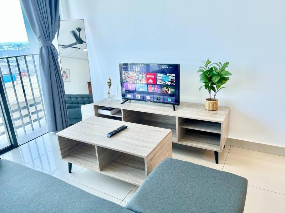 P 1-5Pax Cozy Home Setia Alam Trefoil Smrt TV&Wifi Apartment in Selangor, Malaysia