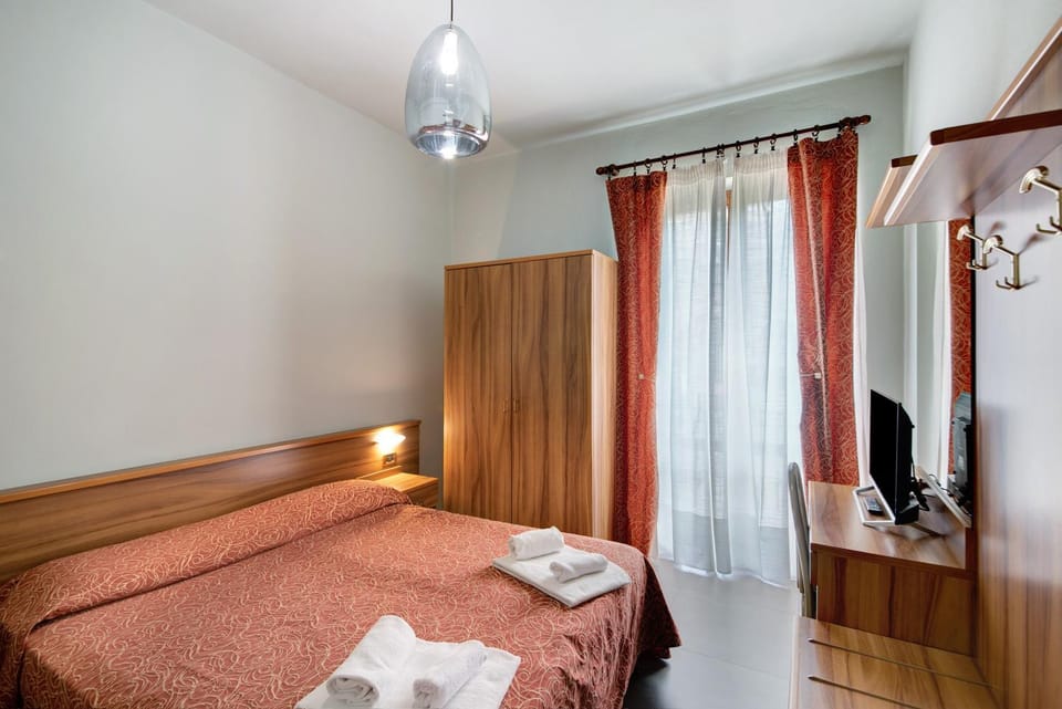 Property building, Living room, Bedroom