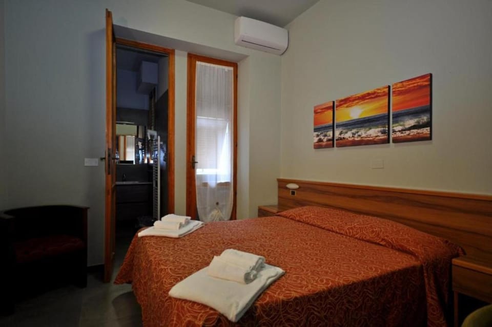 Property building, Living room, Bedroom