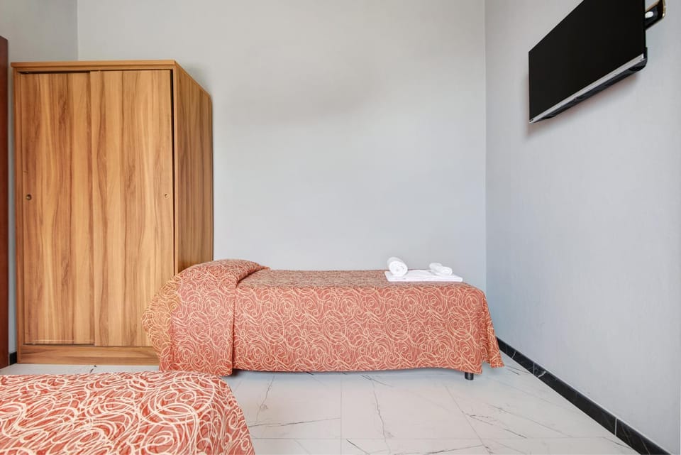 Living room, Bedroom
