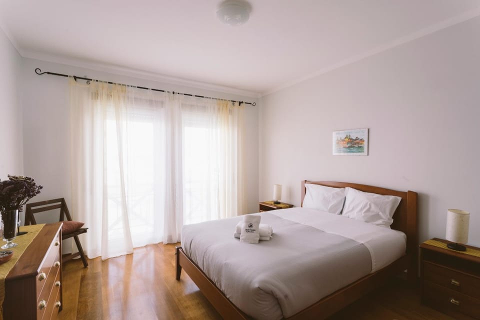 Bed, Photo of the whole room, Bedroom, hair dresser