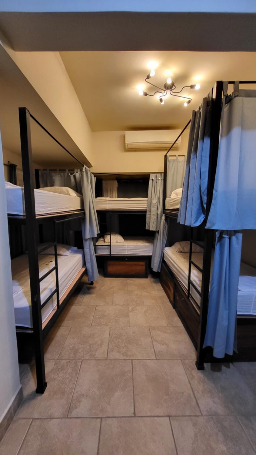 Bed, Photo of the whole room, Bedroom, bunk bed, air conditioner
