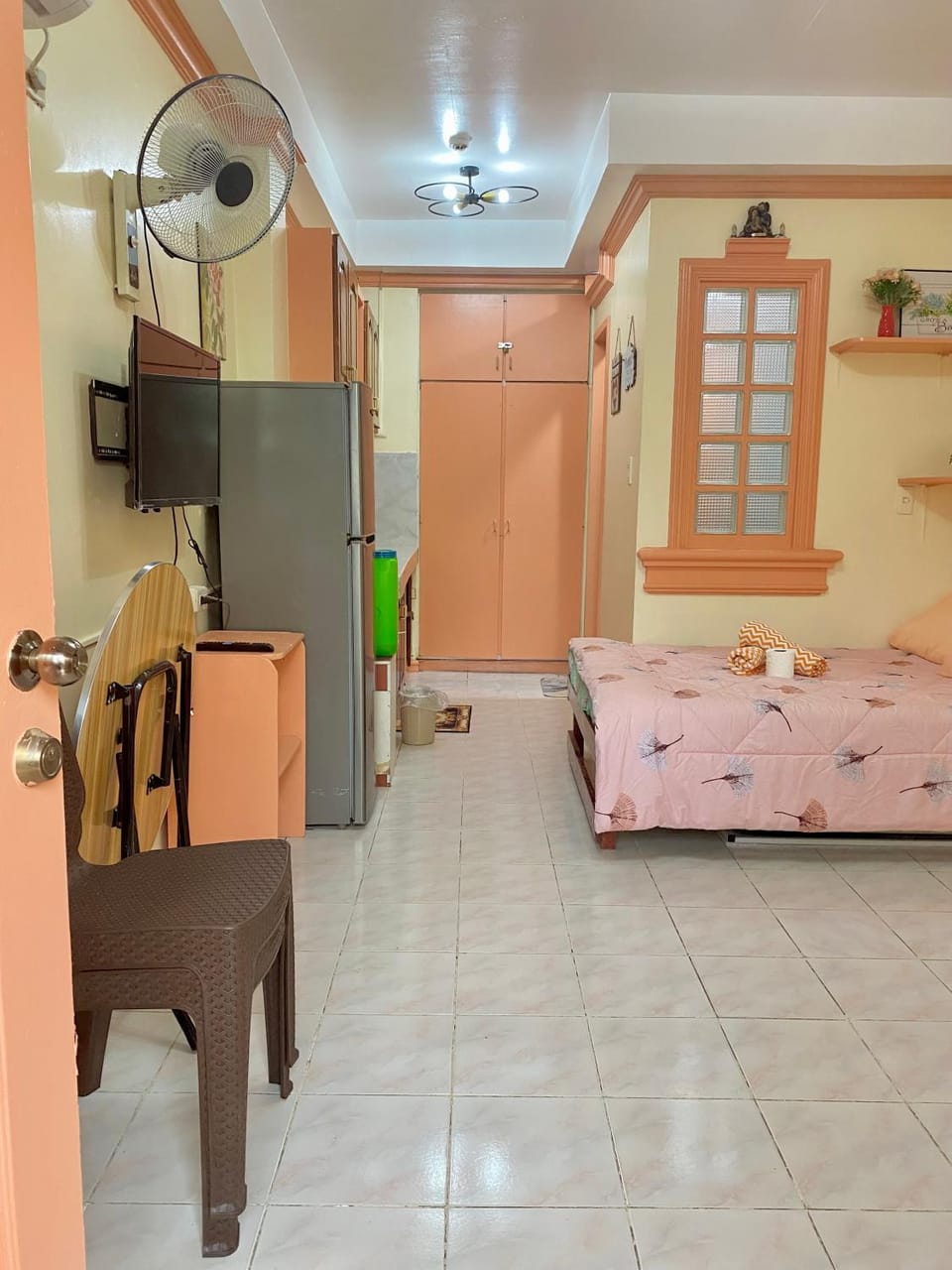 Photo of the whole room
