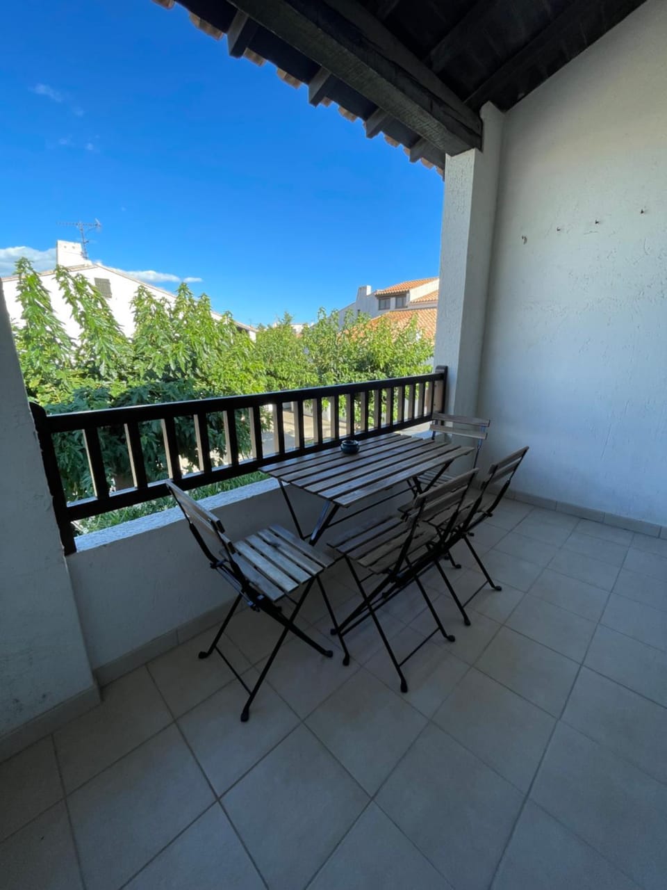 View (from property/room), Balcony/Terrace, Dining area